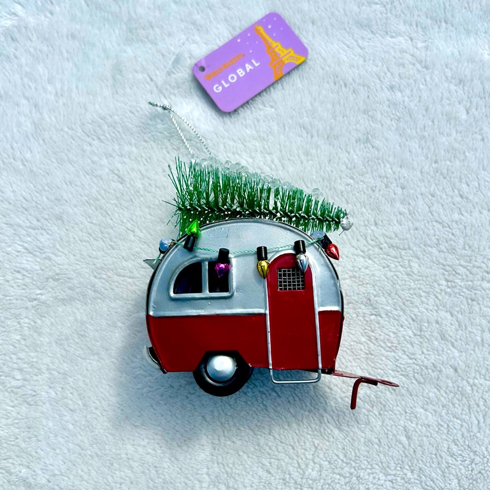 Metal Airstream camper Christmas Ornament New  MCM Trailer